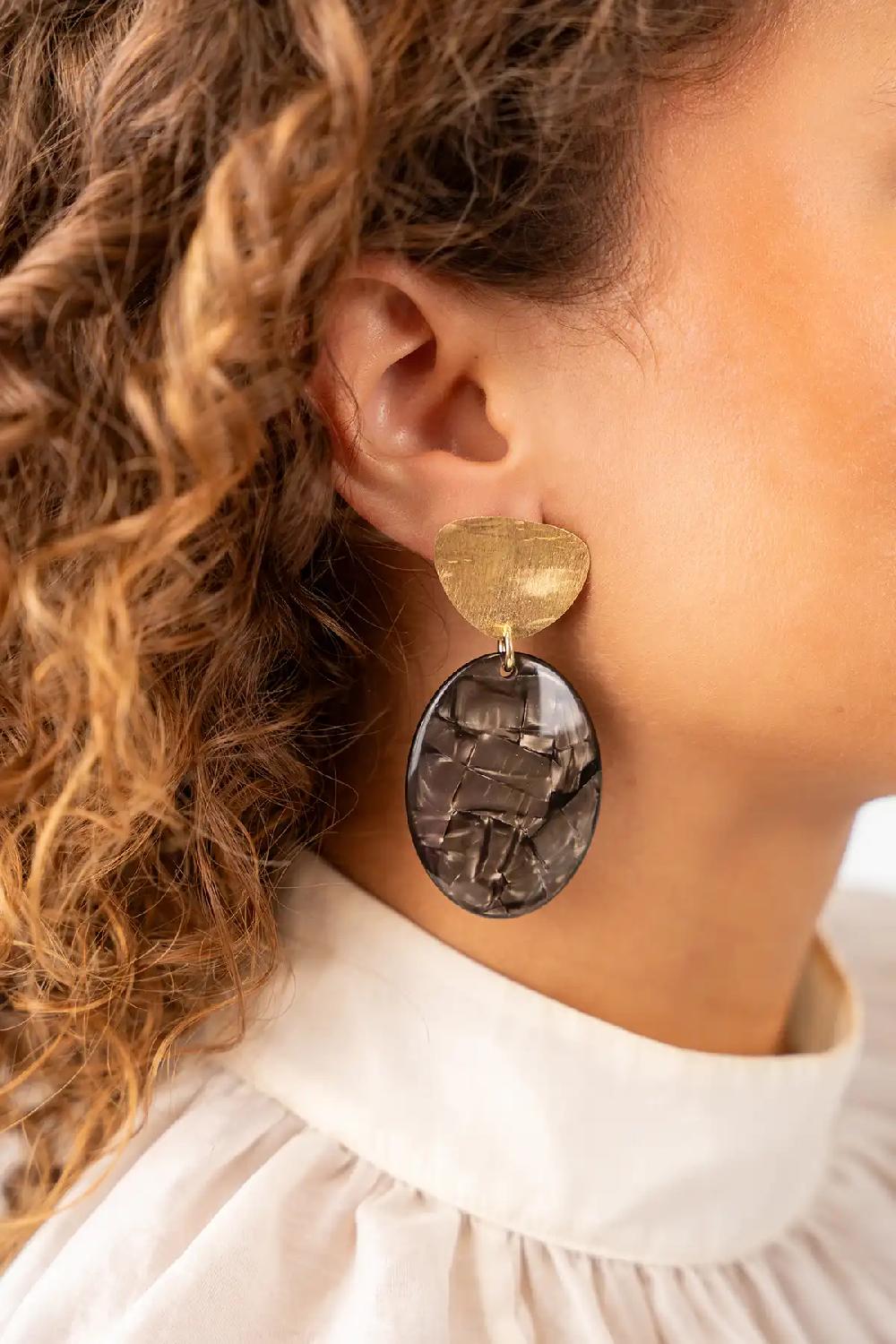 Lott. Gioielli Nutshell Satin Oorbellen Celia Bugle Flat L