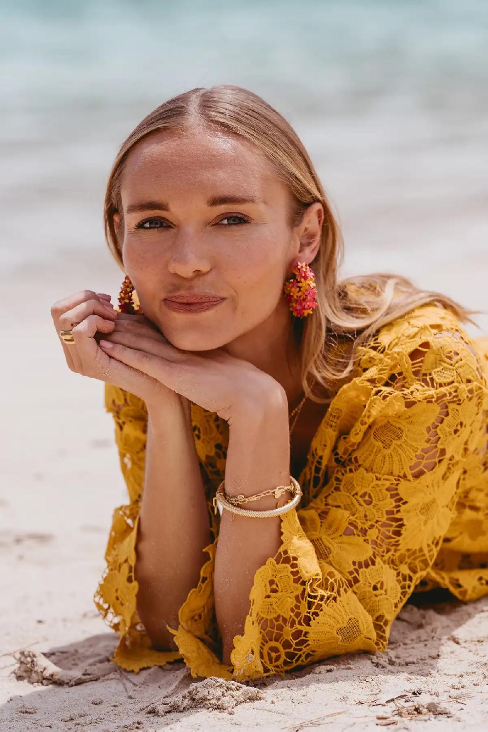 Lott. Gioielli Oranje Oorbellen Jasmijn Sequin Flower Creole M