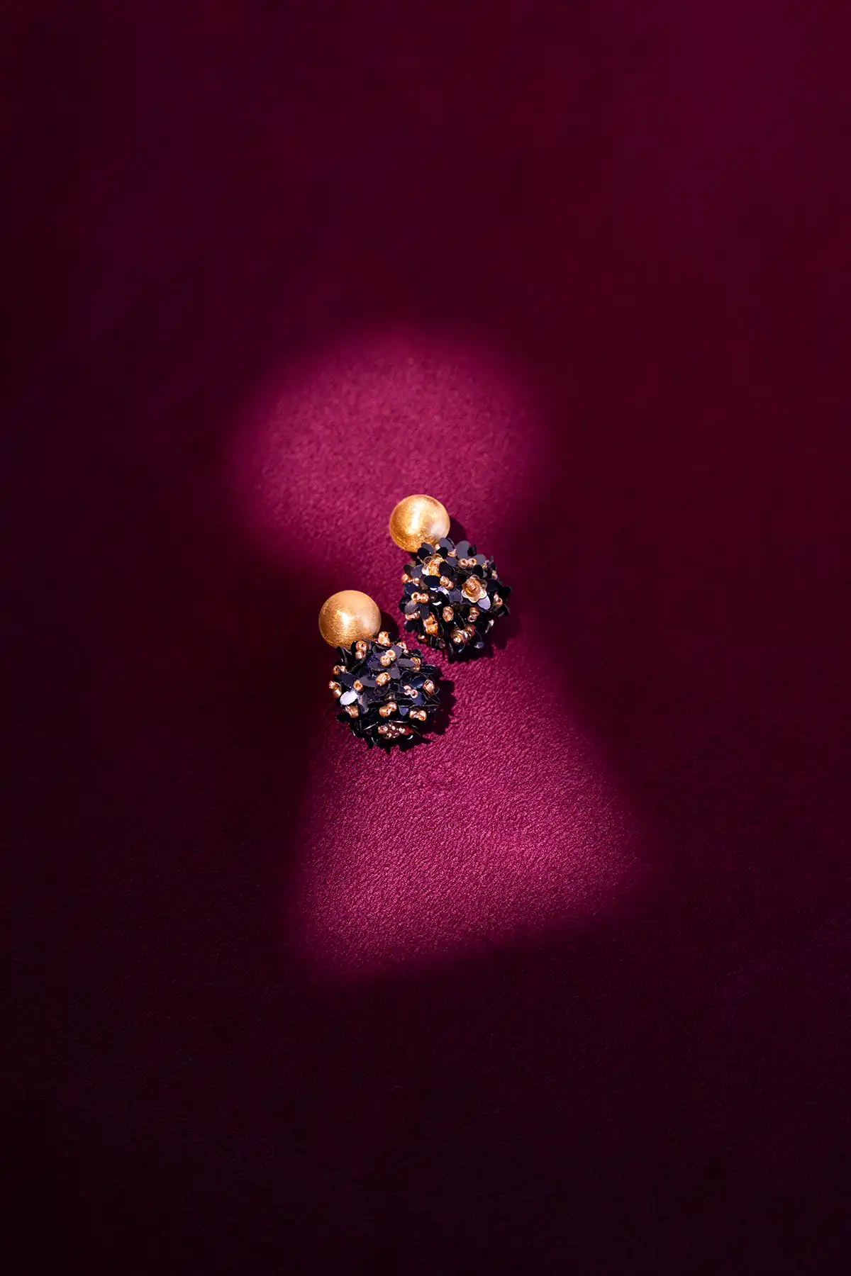 Lott. Gioielli Paarse Flower Sequin Oorbellen Daisy Globe M