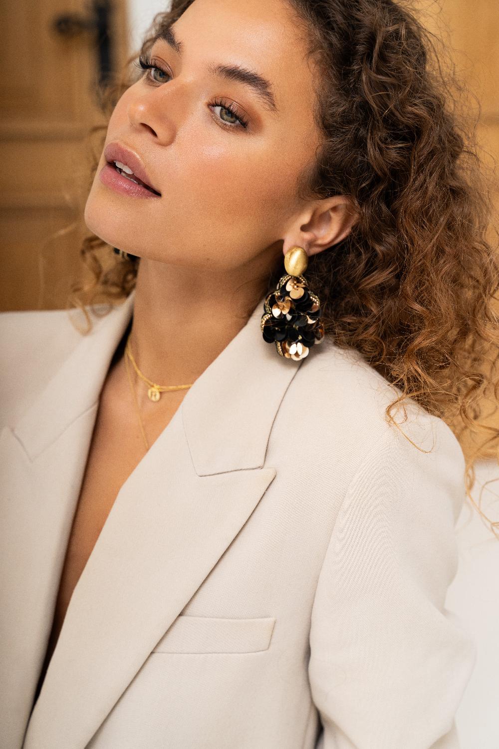 Lott. Gioielli Sequin Oorbellen Zwart Goud Laure Druppel L