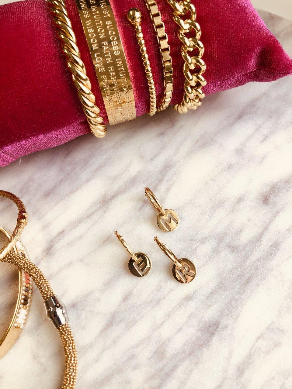 Lott. Gioielli Tiny By LOTT. Oorbel One Piece Initial