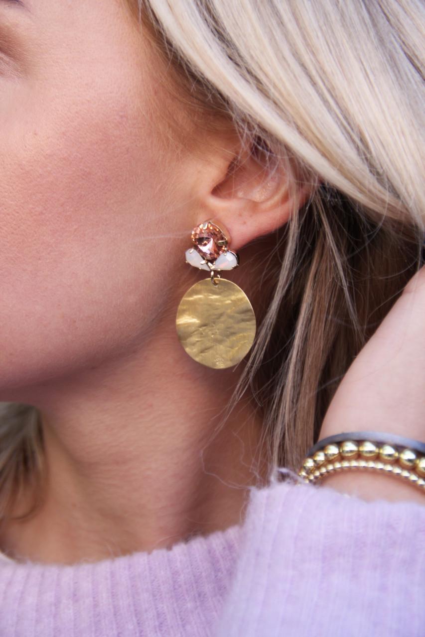 Lott. Gioielli Vintage Oorbellen Flower Hammerd Element M