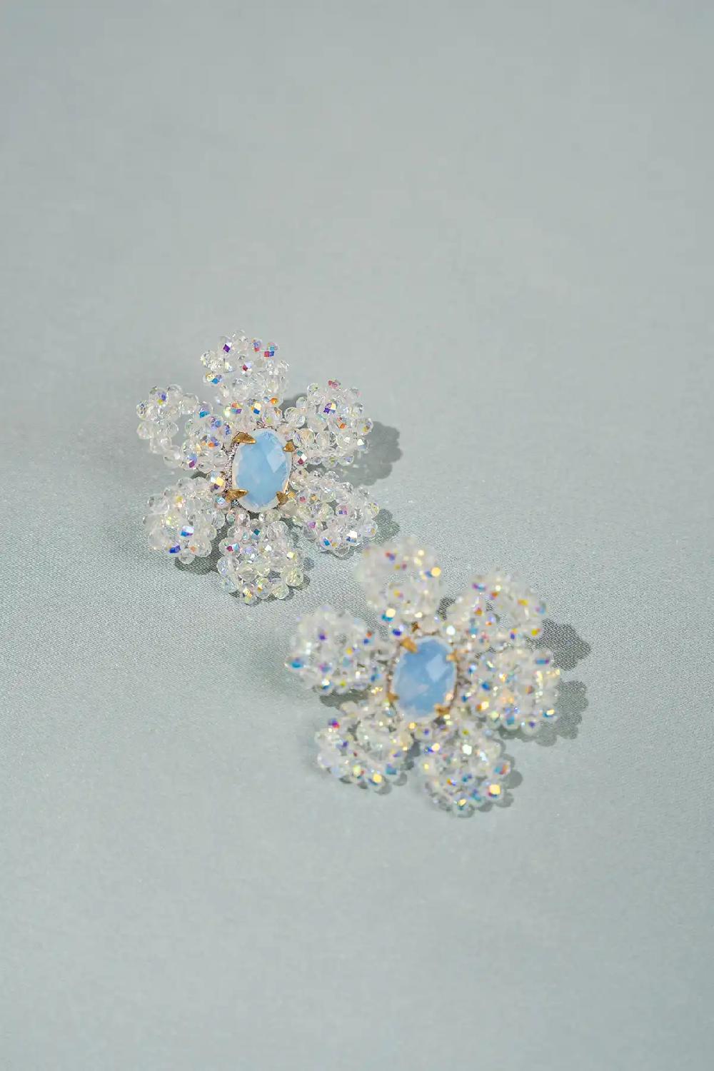 Lott. Gioielli White Crystal/Nude Oorbellen Daphne Flower Full Leaves M