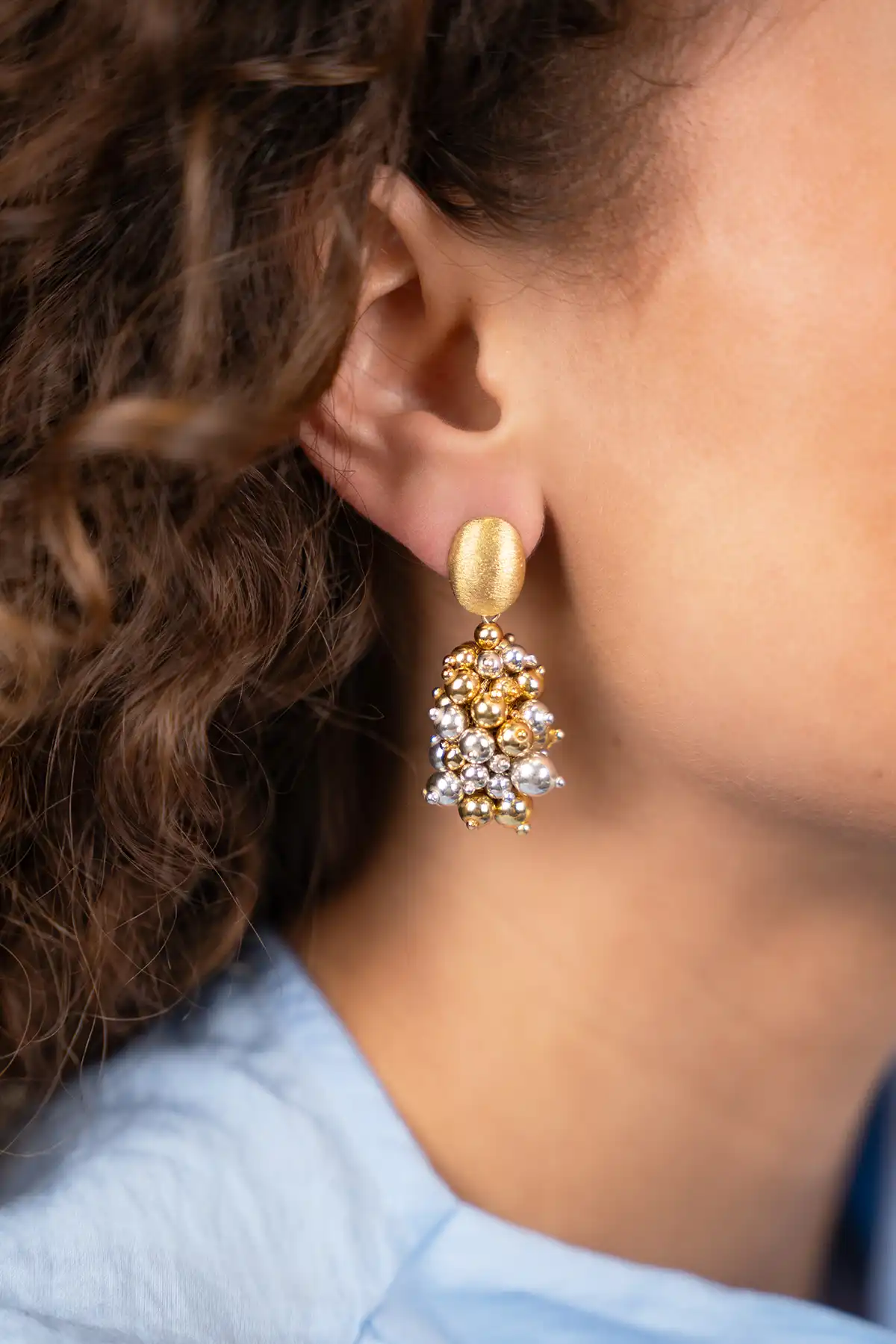 Lott. Gioielli Zilver- En Goudkleurige Oorbellen Amy Irregular Double Stones Cone S