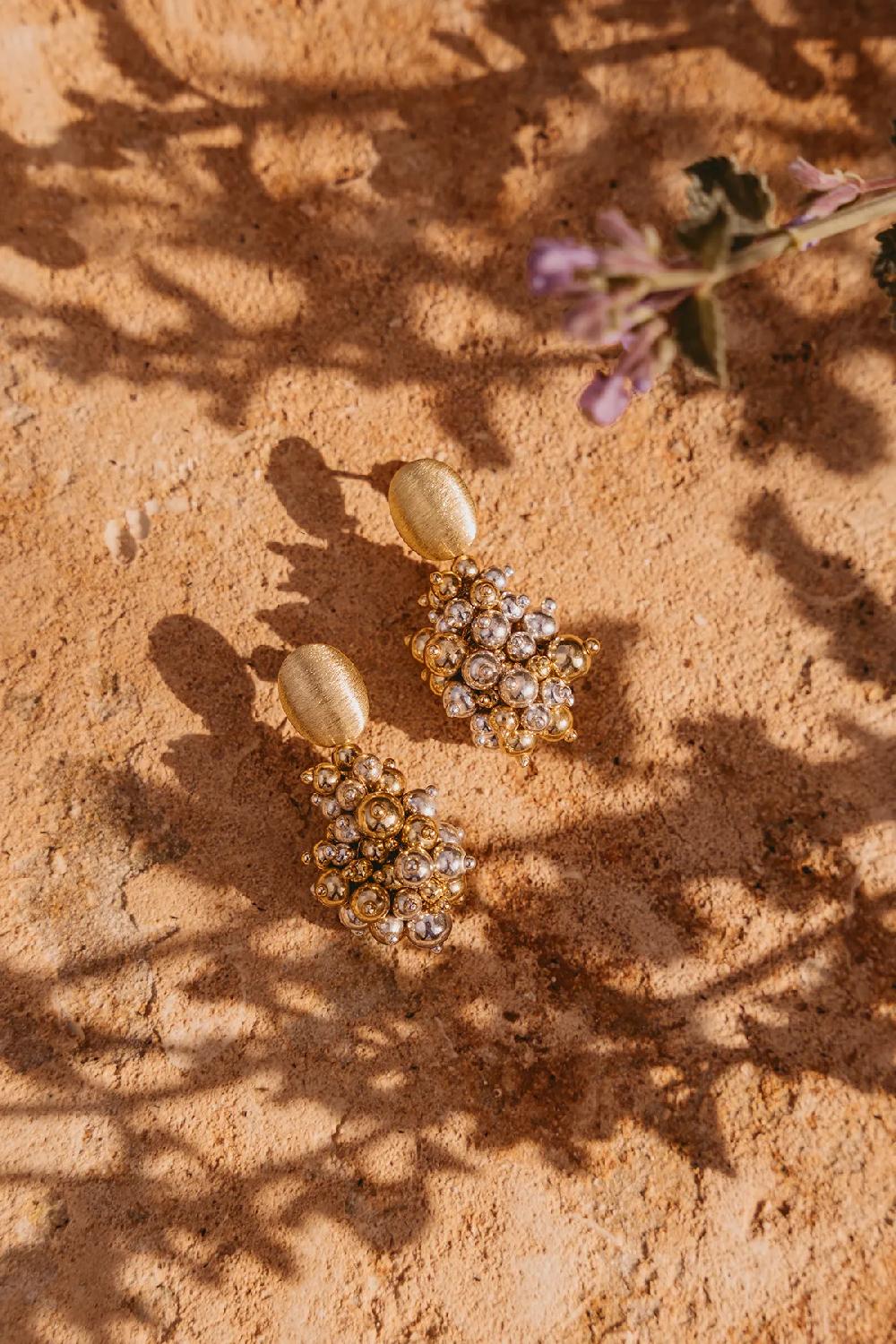 Lott. Gioielli Zilver- En Goudkleurige Oorbellen Amy Irregular Double Stones Cone S