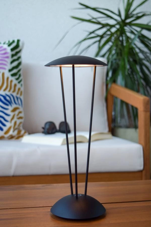 Lucide Lucide RENEE - Oplaadbare Tafellamp Binnen/Buiten - Accu/Batterij - Ø 12 3 Cm - LED Dim To Warm - 1x2 2W 2700K/3000K - IP54 - Met Draadloos Oplaadstation - Zwart