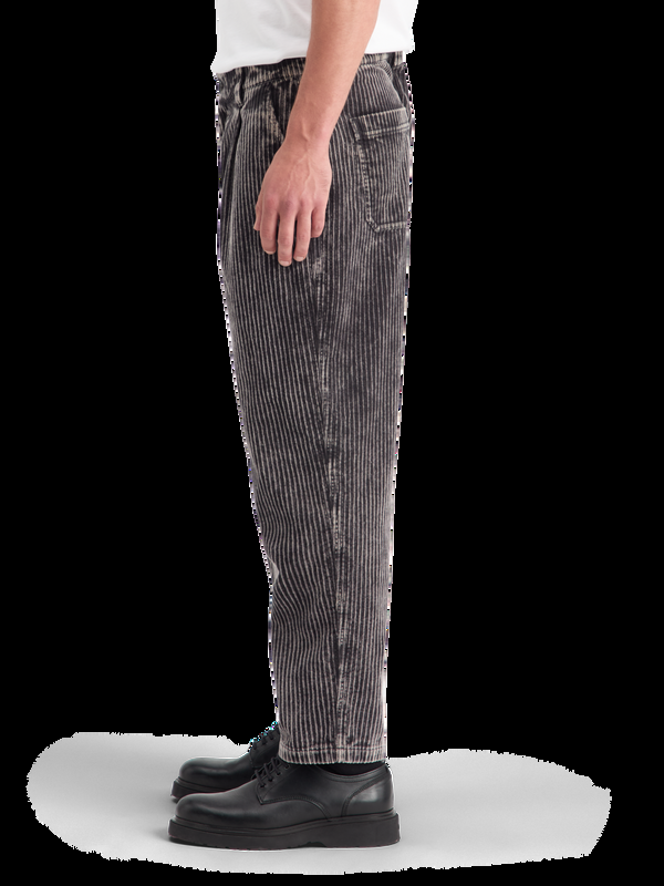 Maison Scotch LOOSE TAPERED PLEATED WASHED CORDUROY CHINO