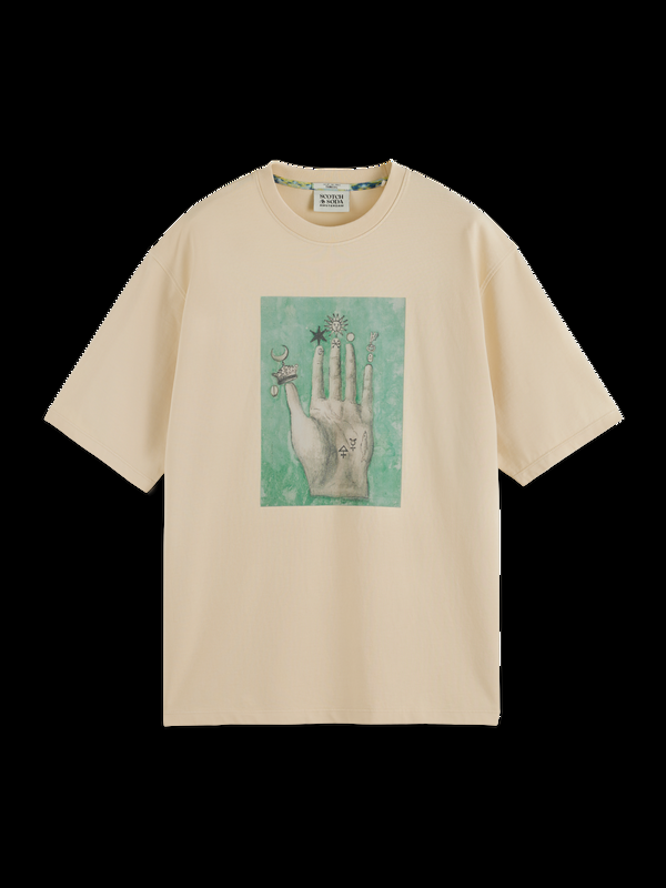 Maison Scotch Losvallend T-shirt Met Artwork Van De Ambassade Van De Vrije Geest