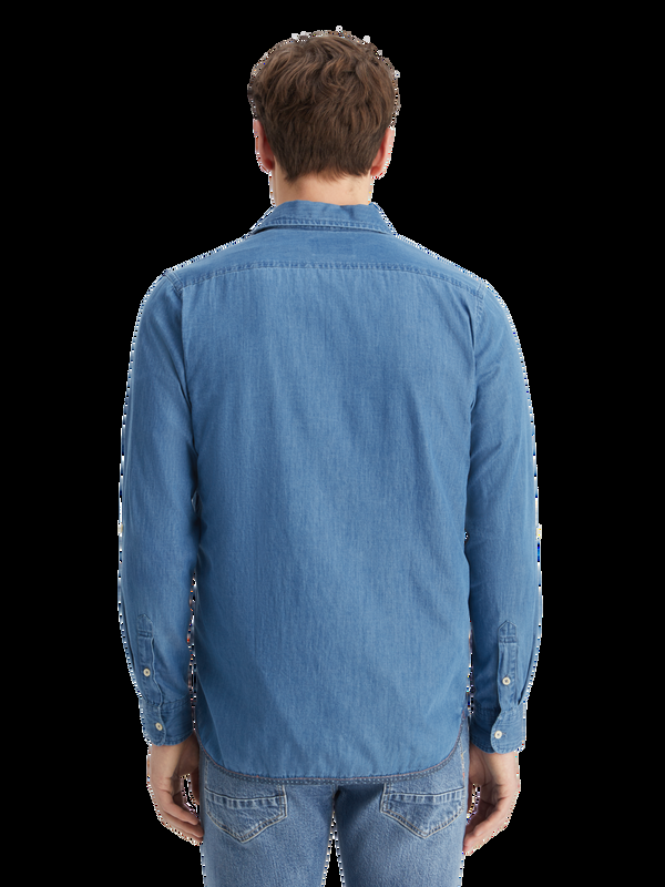 Maison Scotch Netjes Indigo Lichtgewicht Denim Overhemd Met Mouwverstellers