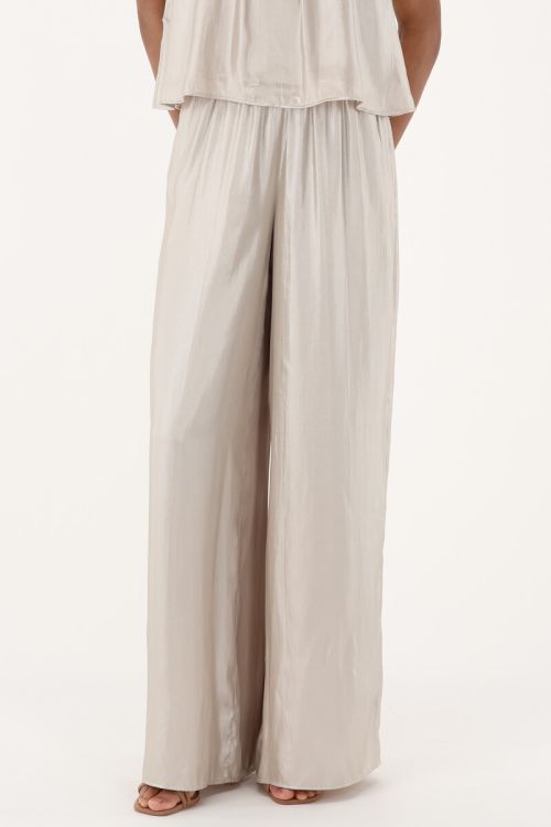 my jewellery Goudkleurige wide leg broek met satijnen look