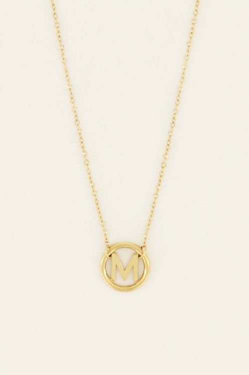 my jewellery Ketting met initial in ronde bedel