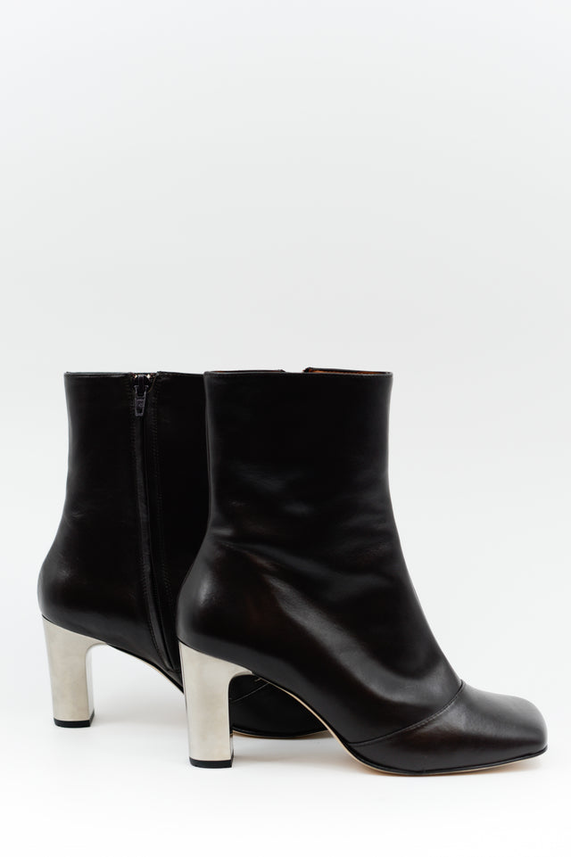 Nathalie Vleeschouwer Eames Laarsje In Dark Chocolate