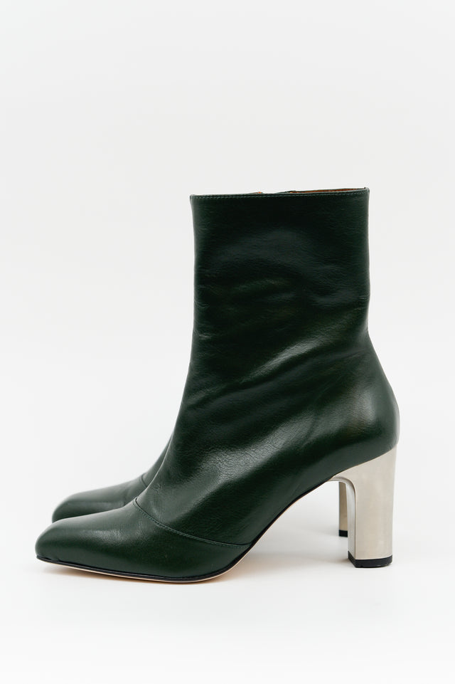 nathalie vleeschouwer Elize laarsje in sacramento green