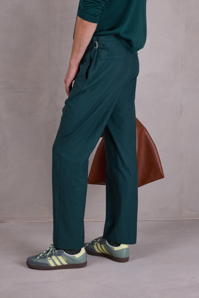 Nathalie Vleeschouwer Fabrice Broek In Bottle Green