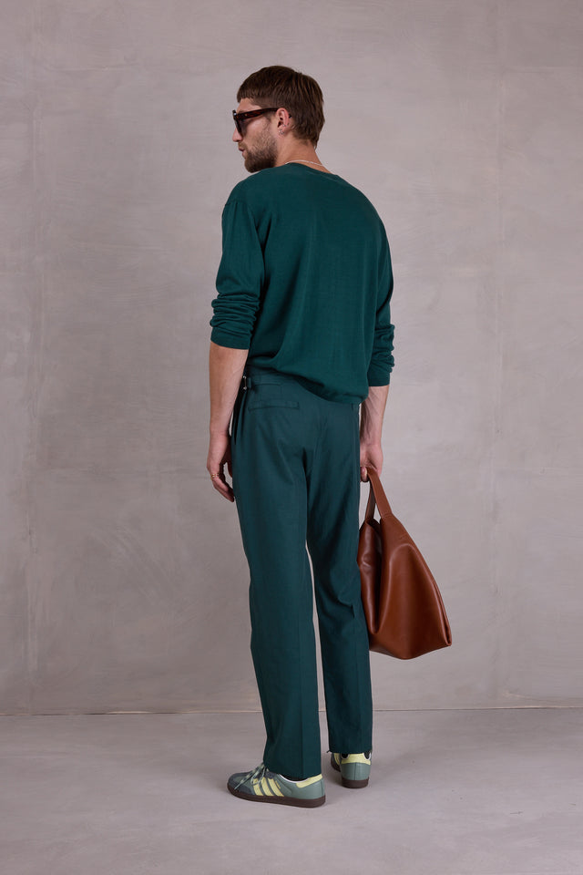 Nathalie Vleeschouwer Fabrice Broek In Bottle Green