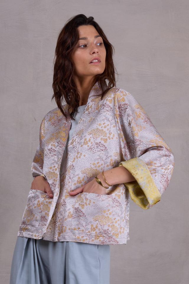 nathalie vleeschouwer Flenn kimono in golden glow sakura