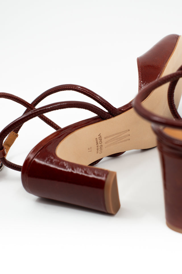 Nathalie Vleeschouwer Dancer Cognac Pump