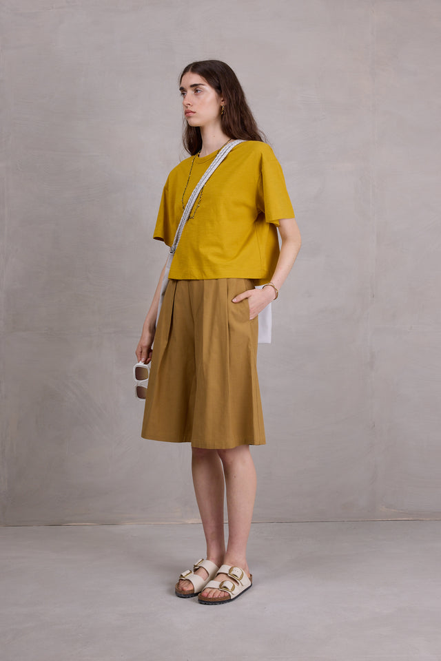 Nathalie Vleeschouwer Eddie Bermuda In Mustard