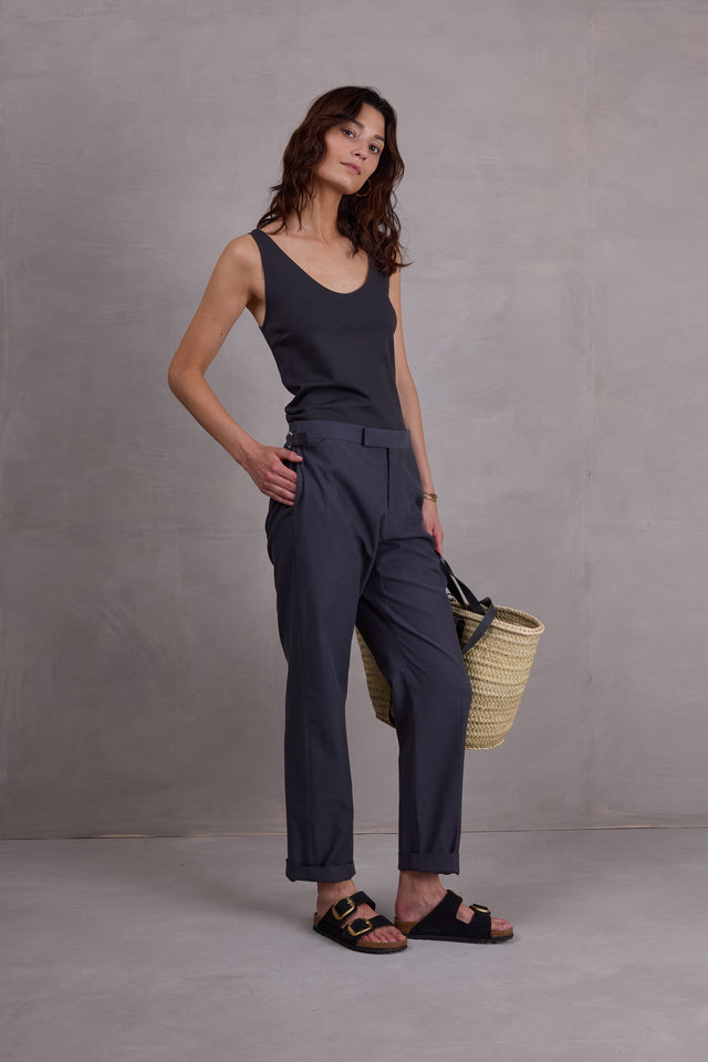 Nathalie Vleeschouwer Fabrice Broek In Charcoal