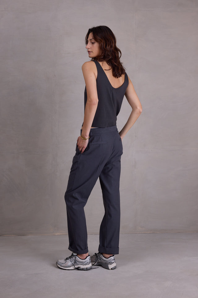 Nathalie Vleeschouwer Fabrice Broek In Charcoal