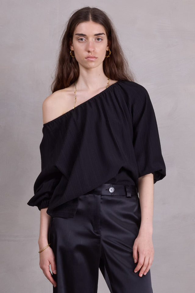 nathalie vleeschouwer Fender zwarte blouse