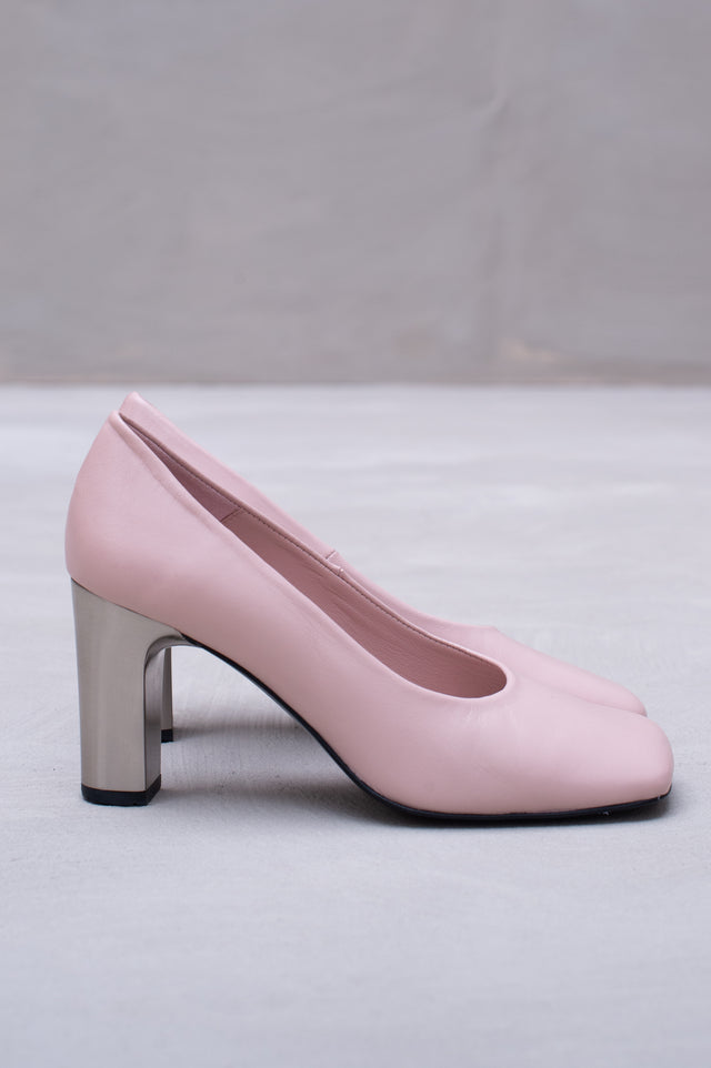 Nathalie Vleeschouwer Flume Pump In Cameo Rose