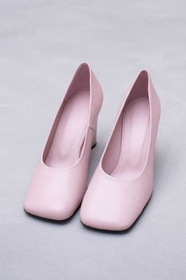 Nathalie Vleeschouwer Flume Pump In Cameo Rose