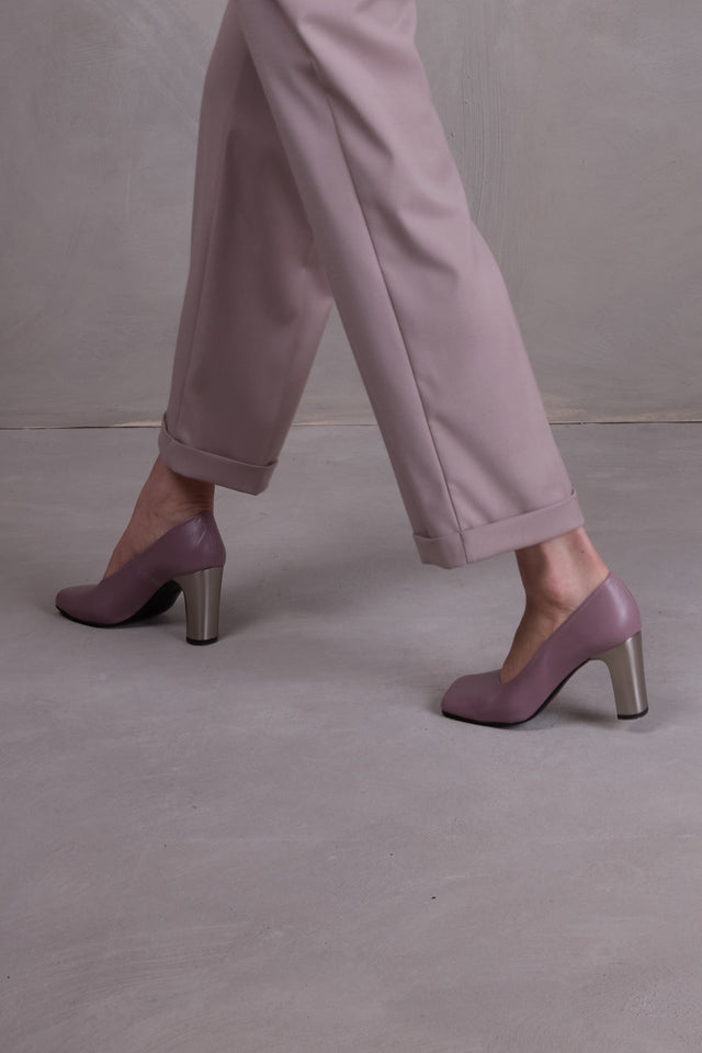nathalie vleeschouwer Flume pump in mauve