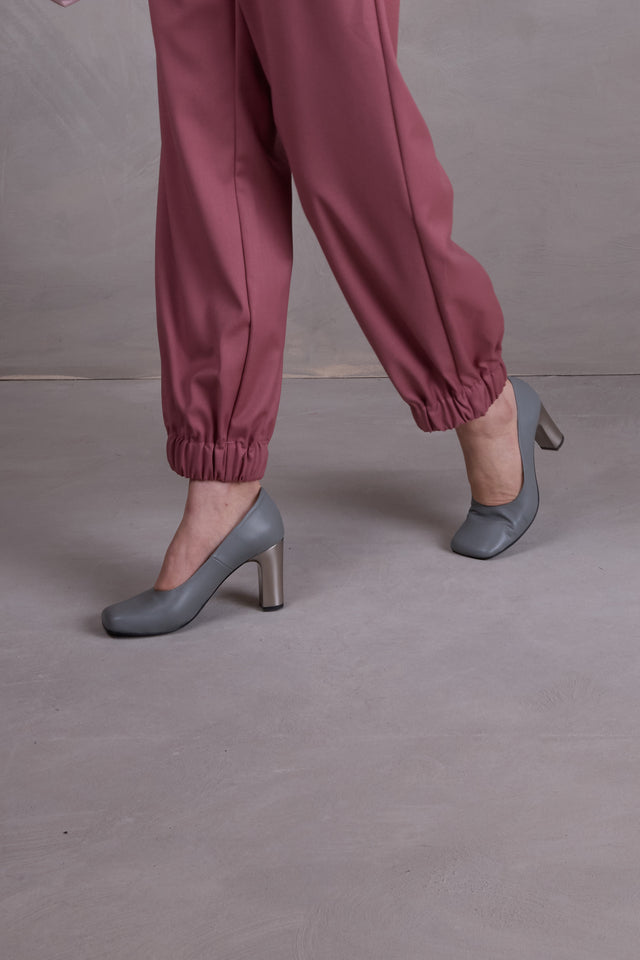 nathalie vleeschouwer Flume pump in shadow