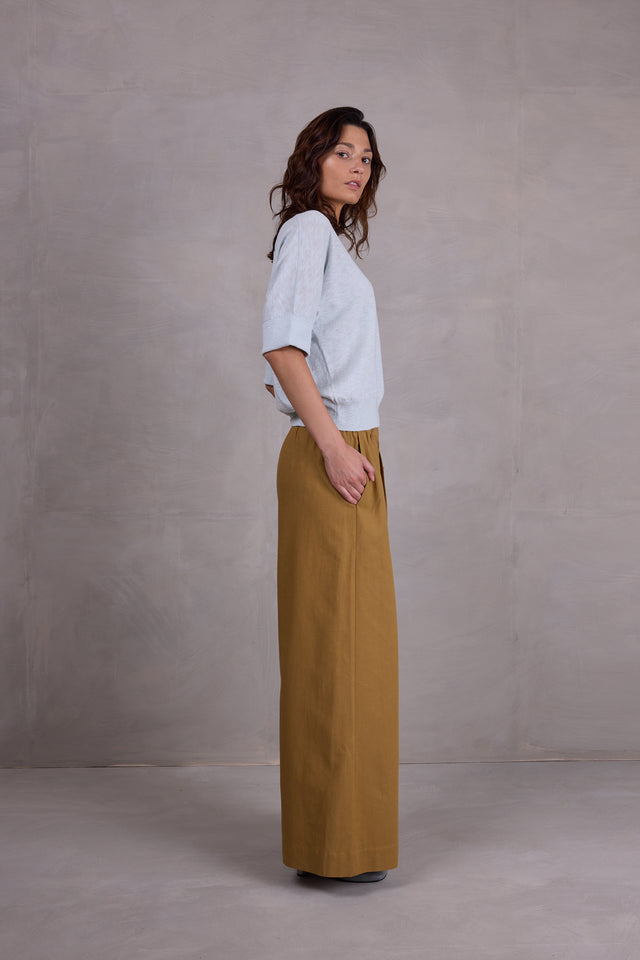 Nathalie Vleeschouwer Freddy Broek In Mustard