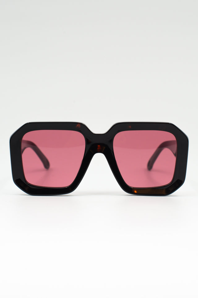 nathalie vleeschouwer Onassis zonnebril in dark tortoise / cherry