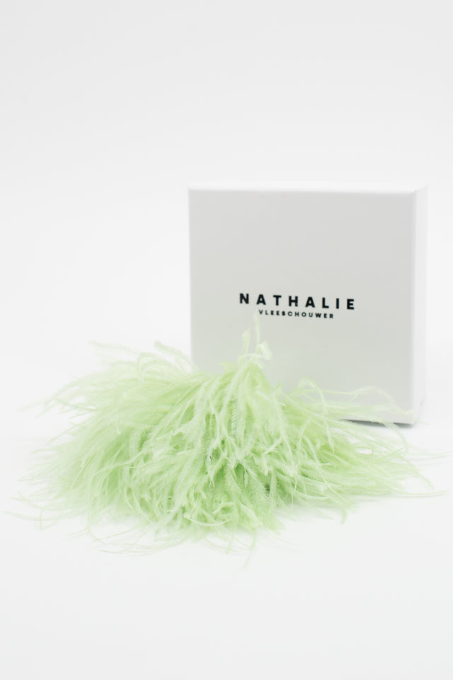 nathalie vleeschouwer Zaza broche met veren in munt