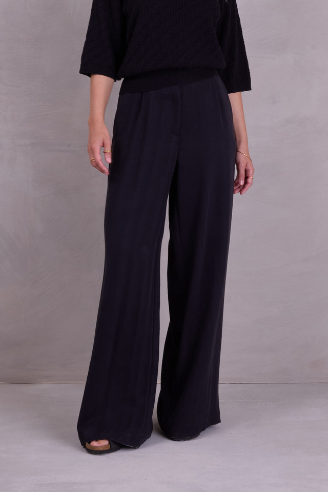 nathalie vleeschouwer Zoella broek in zwarte Tencel