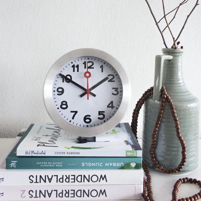 Nextime Wandklok/ Tafelklok - Aluminium - Geborsteld - 'Station Numbers'