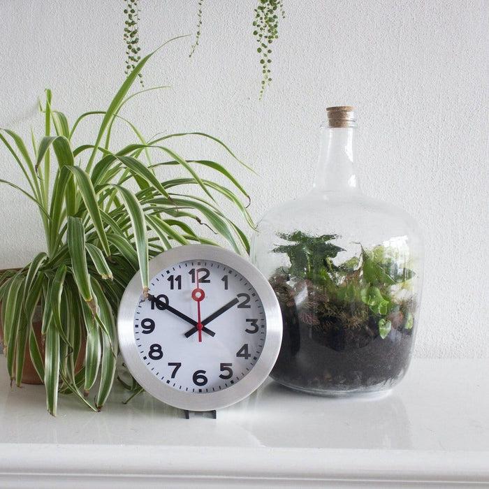 Nextime Wandklok/ Tafelklok - Aluminium - Geborsteld - 'Station Numbers'