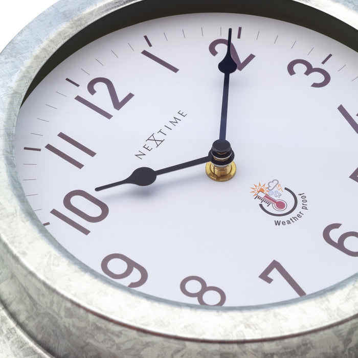 Nextime Weerbestendige Buiten Wandklok - 22cm - Metaal - Galvanized Poppy