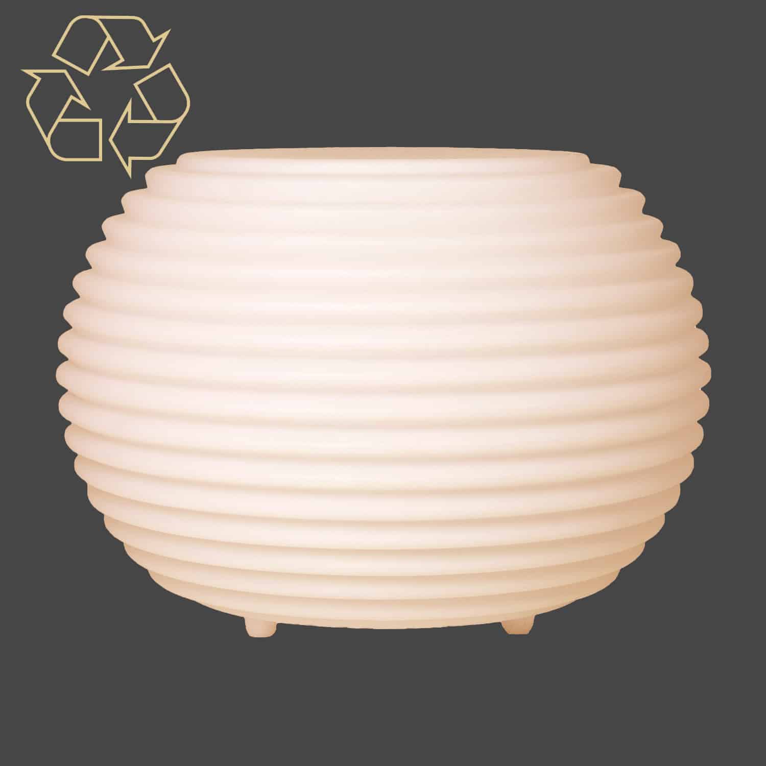 nikki.amsterdam The.Pouf Refurbished