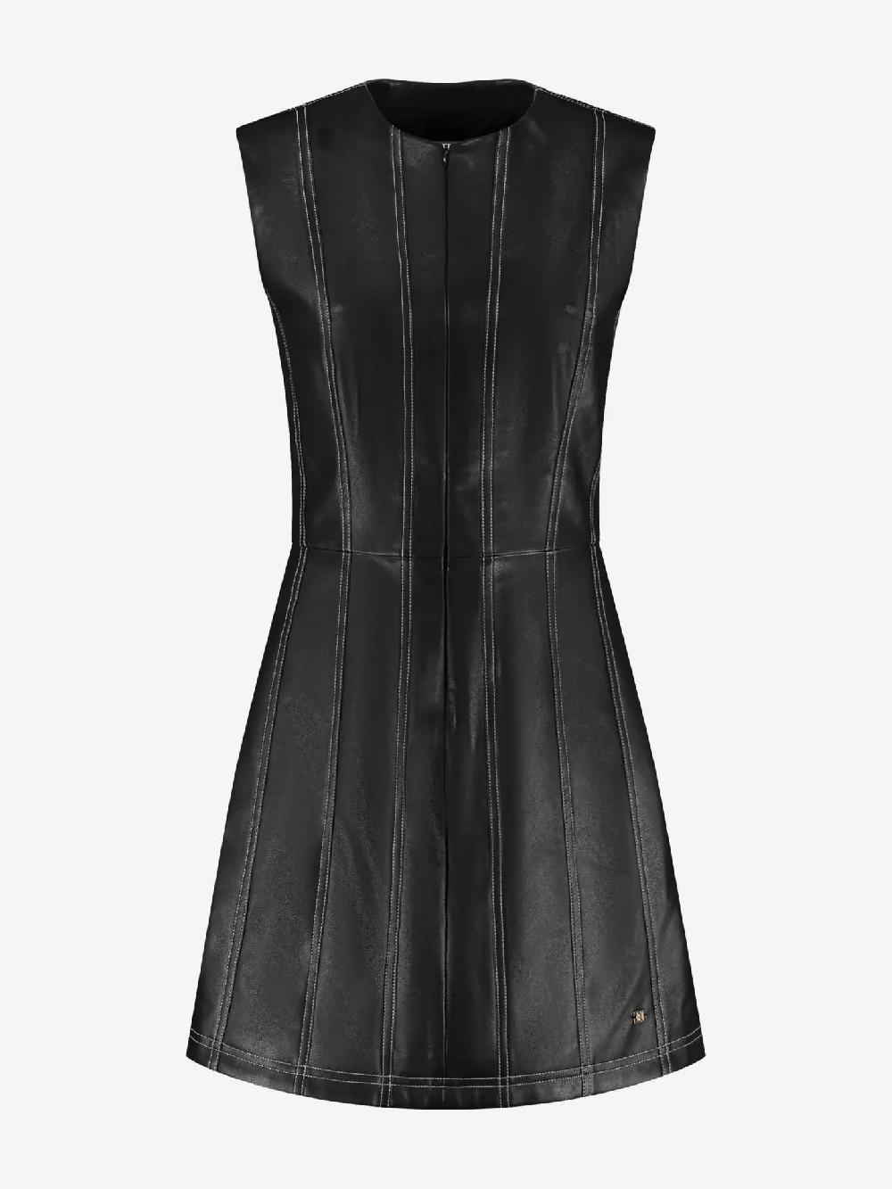 Nikkie A-lijn Jurk Van Imitatieleer Met Decoratieve Witte Stiksels