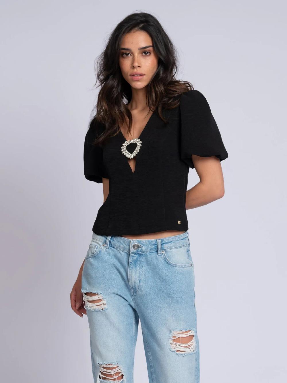 Nikkie Aansluitende Top Met Pofmouwen En Strass Detail