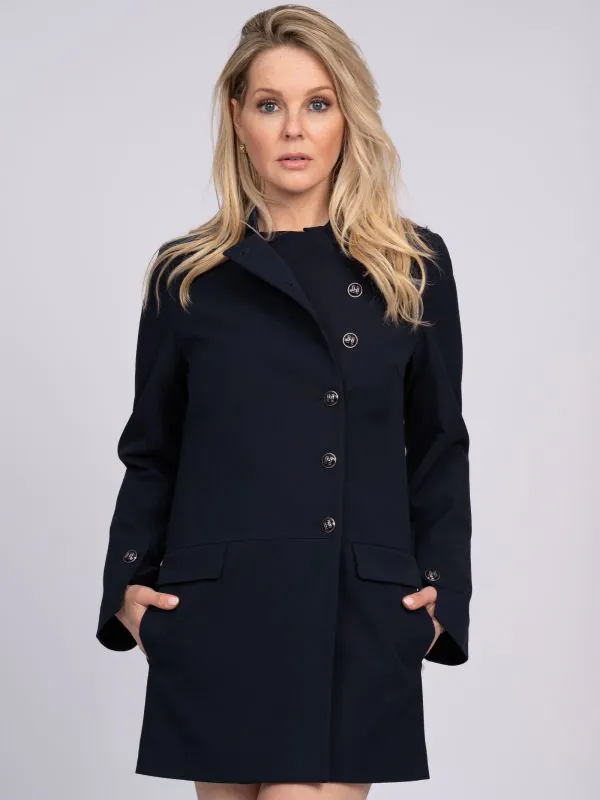 nikkie Jurk met asymmetrische knoopsluiting en uitlopende mouwen