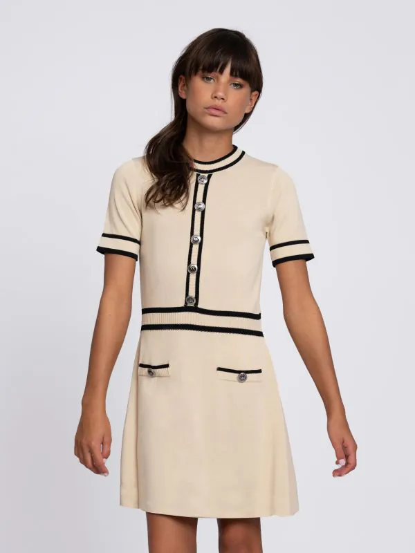 Nikkie A-lijn Jurk Met Zwarte Contrastbiezen