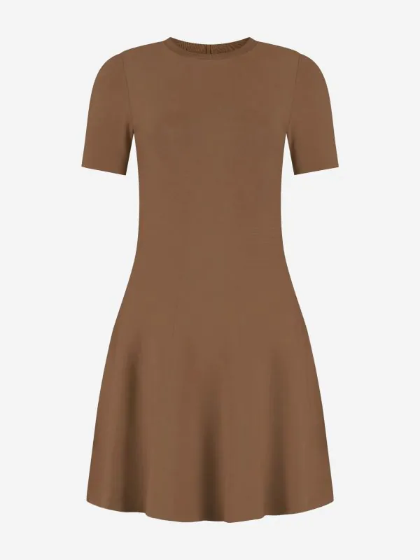 Nikkie Aansluitende A-lijn Jurk