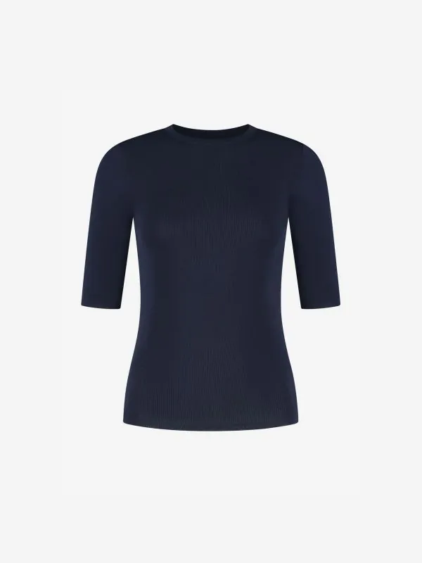 nikkie Aansluitende top met driekwart mouwen