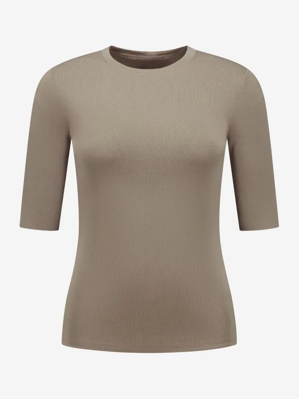 Nikkie Aansluitende Top Met Driekwart Mouwen