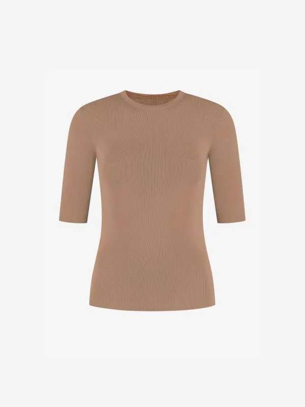 nikkie Aansluitende top met driekwart mouwen