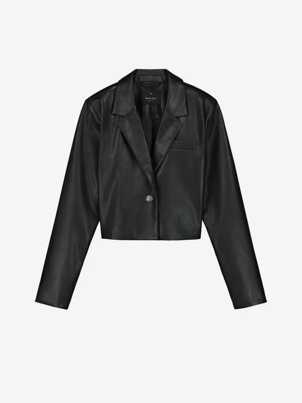 nikkie Cropped leren-look blazer