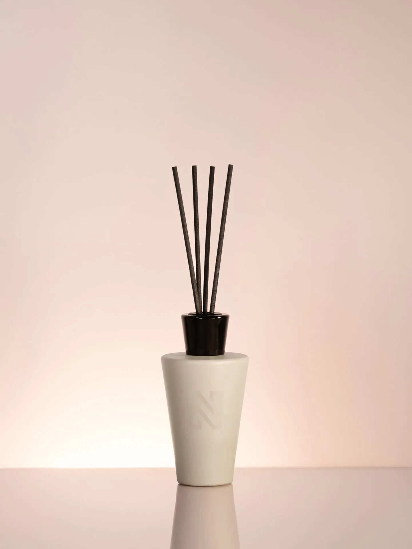 Nikkie Dubai Sands Fragrance Sticks