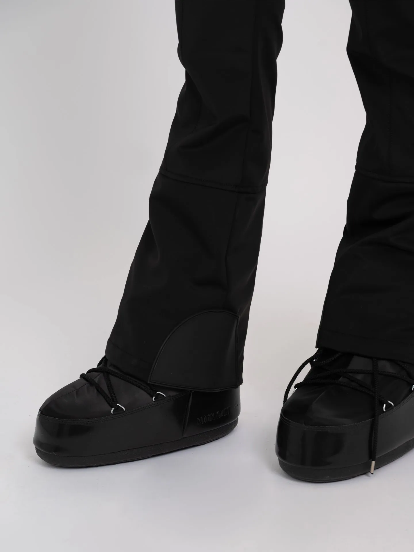 Nikkie Flared Ski Broek Met Verstelbare Taille