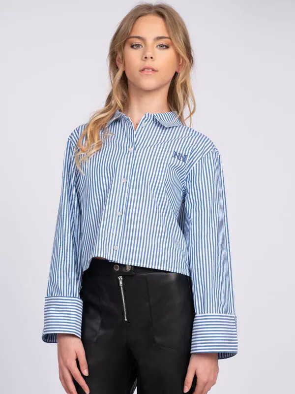 nikkie Gestreepte korte blouse met omslagmouwen