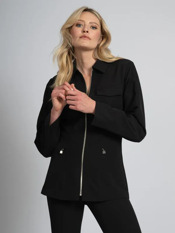 nikkie Jack met FIFTH HOUSE details